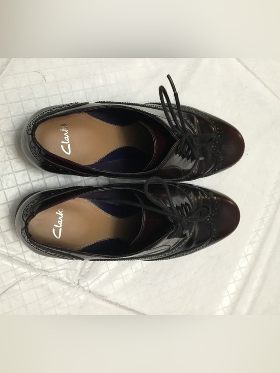 Clarks Men’s Brown Leather Wingtip Derby Oxfords main image 5